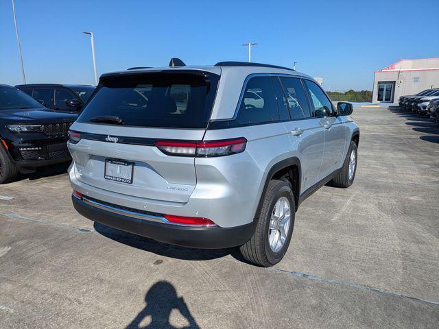 2025 Jeep Grand Cherokee GRAND CHEROKEE LAREDO X 4X2