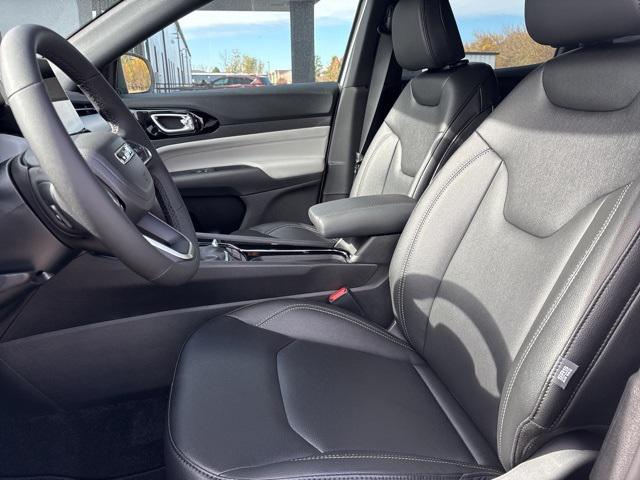 2026 Jeep Compass COMPASS LIMITED 4X4 2026 Jeep Compass COMPASS LIMITED 4X4