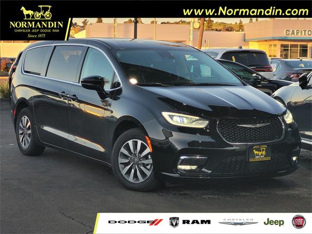 2024 Chrysler Pacifica Hybrid Select 2024 Chrysler Pacifica Hybrid Select