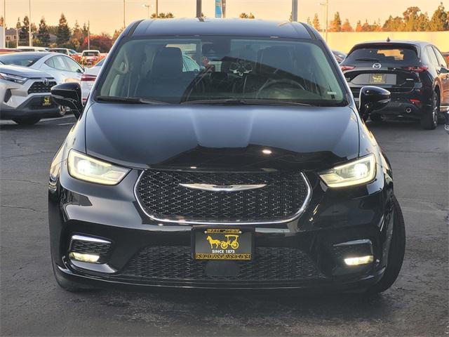 2024 Chrysler Pacifica Hybrid Select 2024 Chrysler Pacifica Hybrid Select