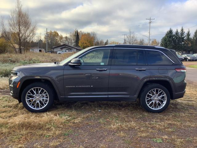 2022 Jeep Grand Cherokee Summit 4x4 2022 Jeep Grand Cherokee Summit 4x4
