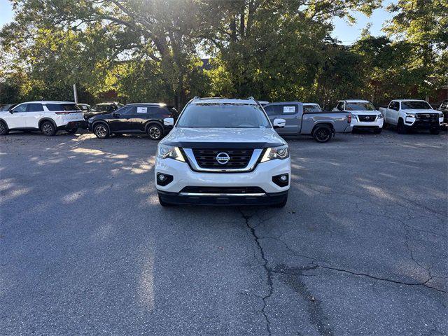 2018 Nissan Pathfinder SL 2018 Nissan Pathfinder SL