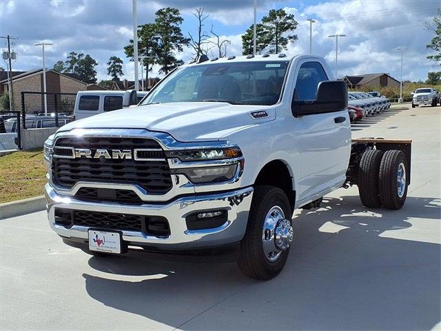 2026 RAM Ram 3500 Chassis Cab RAM 3500 TRADESMAN CHASSIS REGULAR CAB 4X4 60 CA 2026 RAM Ram 3500 Chassis Cab RAM 3500 TRADESMAN CHASSIS REGULAR CAB 4X4 60 CA