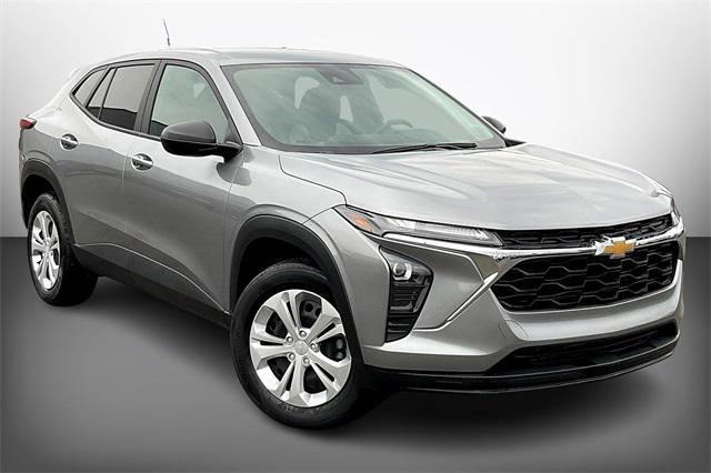 2025 Chevrolet Trax FWD LS