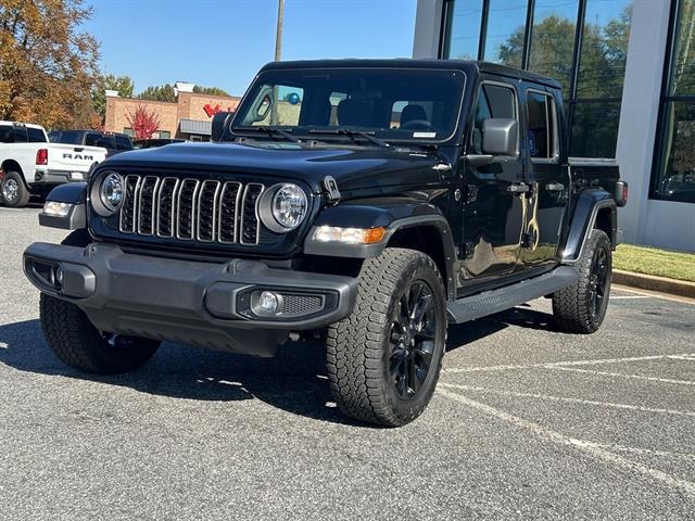 2024 Jeep Gladiator Nighthawk 2024 Jeep Gladiator Nighthawk
