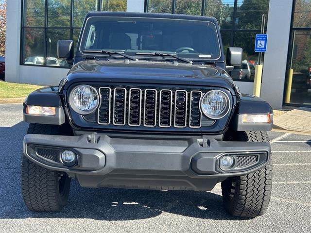 2024 Jeep Gladiator Nighthawk 2024 Jeep Gladiator Nighthawk