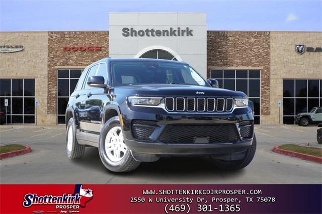 2023 Jeep Grand Cherokee Laredo 4x2 2023 Jeep Grand Cherokee Laredo 4x2