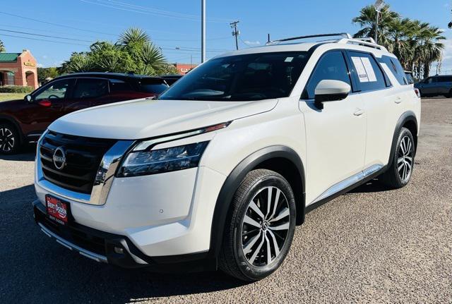2023 Nissan Pathfinder Platinum 4WD