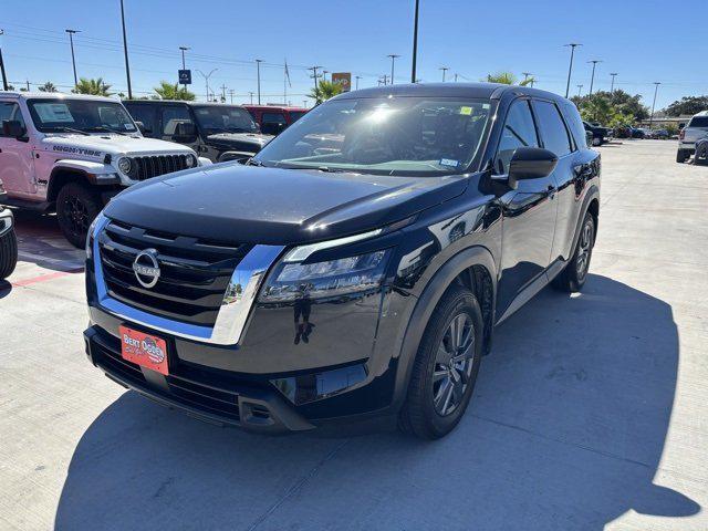 2024 Nissan Pathfinder S FWD