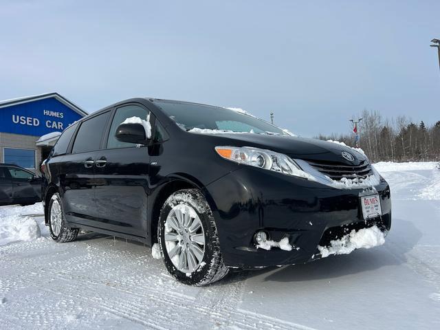 2017 Toyota Sienna XLE 7 Passenger 2017 Toyota Sienna XLE 7 Passenger