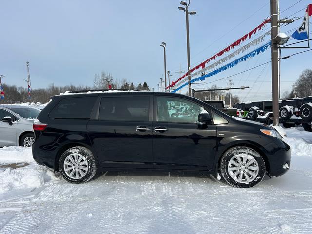 2017 Toyota Sienna XLE 7 Passenger 2017 Toyota Sienna XLE 7 Passenger