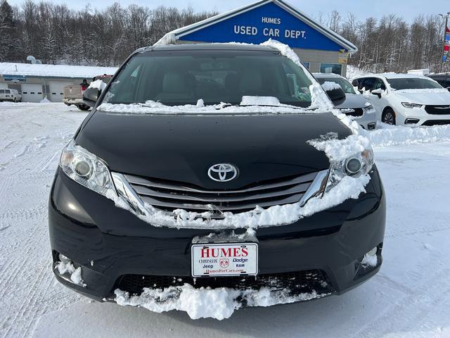 2017 Toyota Sienna XLE 7 Passenger 2017 Toyota Sienna XLE 7 Passenger