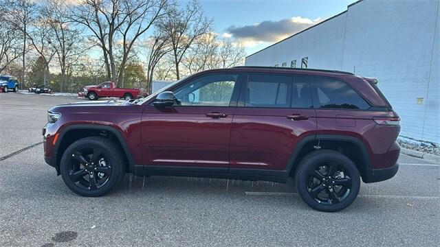 2025 Jeep Grand Cherokee GRAND CHEROKEE ALTITUDE X 4X4 2025 Jeep Grand Cherokee GRAND CHEROKEE ALTITUDE X 4X4