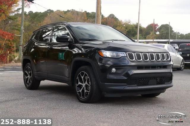 2024 Jeep Compass Latitude 4x4 2024 Jeep Compass Latitude 4x4