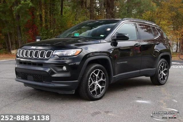 2024 Jeep Compass Latitude 4x4 2024 Jeep Compass Latitude 4x4
