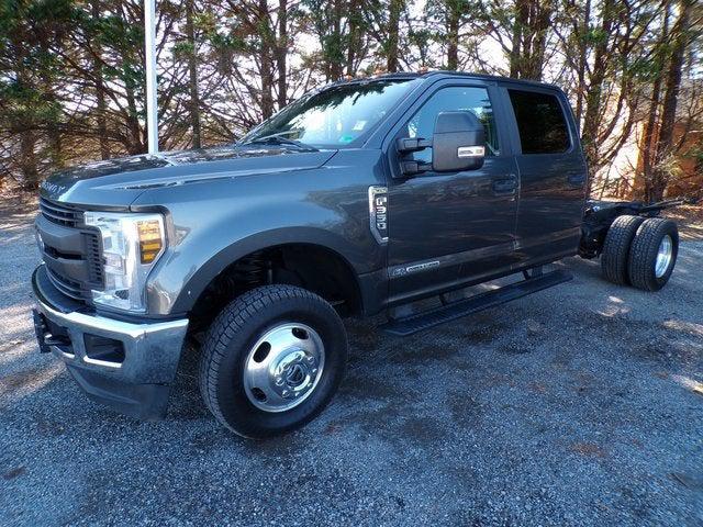 2018 Ford F-350 Chassis XL