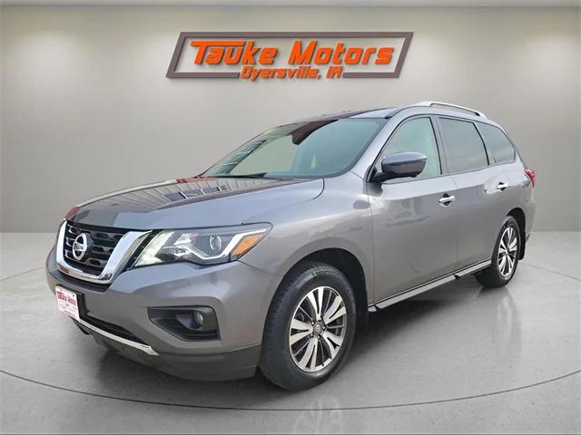 2017 Nissan Pathfinder SL 2017 Nissan Pathfinder SL