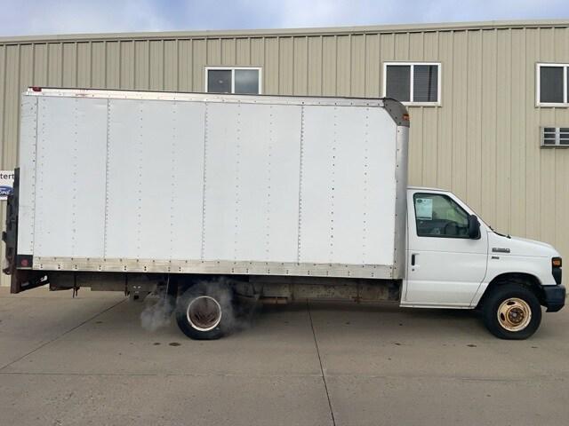 2012 Ford E-350 Cutaway Base 2012 Ford E-350 Cutaway Base