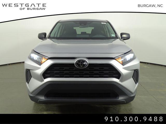 2022 Toyota RAV4 LE 2022 Toyota RAV4 LE