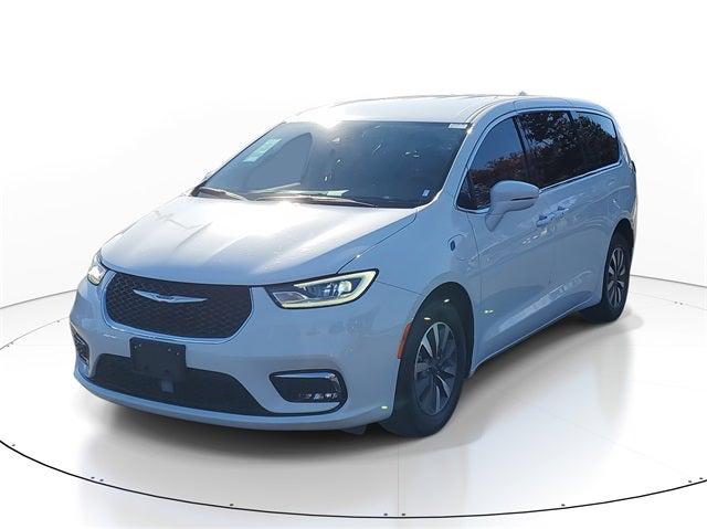 2022 Chrysler Pacifica Hybrid Touring L 2022 Chrysler Pacifica Hybrid Touring L