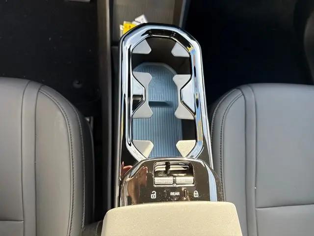 2025 Volvo EX30 Ultra Twin Motor Performance, Fully electric