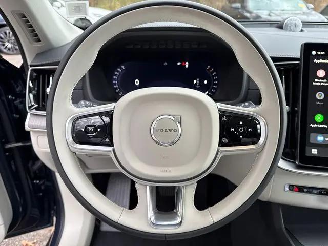 2026 Volvo XC90 Ultra Dark Theme, B6 AWD Gas (mild hybrid), Gasoline, 6 Seats