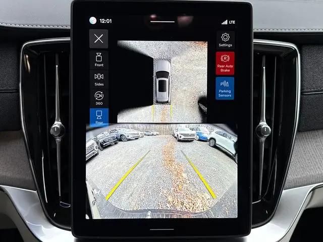2026 Volvo XC90 Ultra Dark Theme, B6 AWD Gas (mild hybrid), Gasoline, 6 Seats
