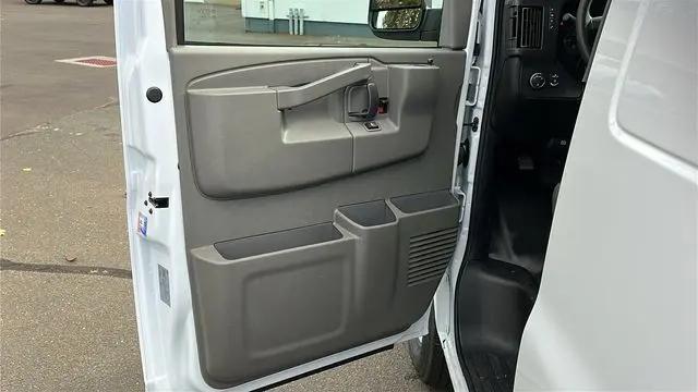 2025 Chevrolet Express Cargo Van RWD 2500 Regular Wheelbase WT