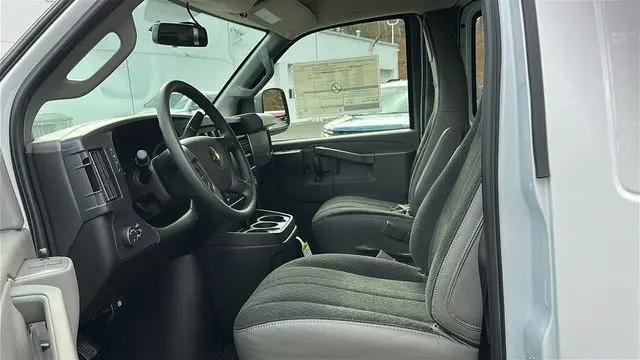 2025 Chevrolet Express Cargo Van RWD 2500 Regular Wheelbase WT