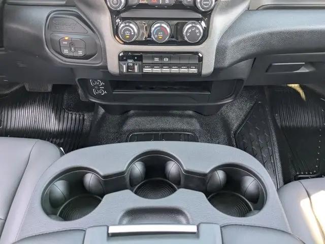 2026 Ram 3500 Tradesman/Big Horn