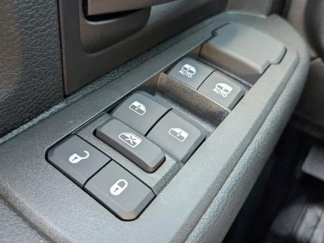 2026 Ram 3500 Tradesman/Big Horn