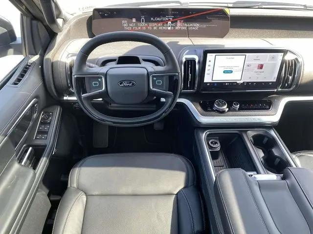 2025 Ford Expedition Platinum MAX