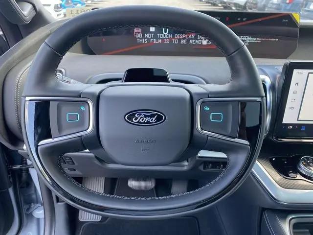 2025 Ford Expedition Platinum MAX