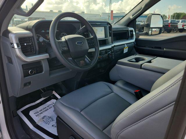 2025 Ford F-550 XL