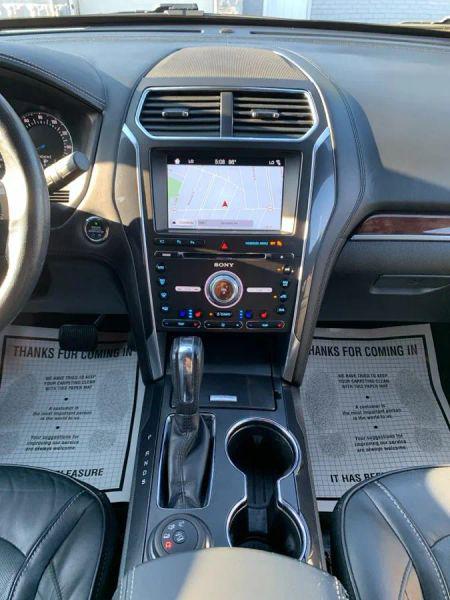 2017 Ford Explorer Platinum