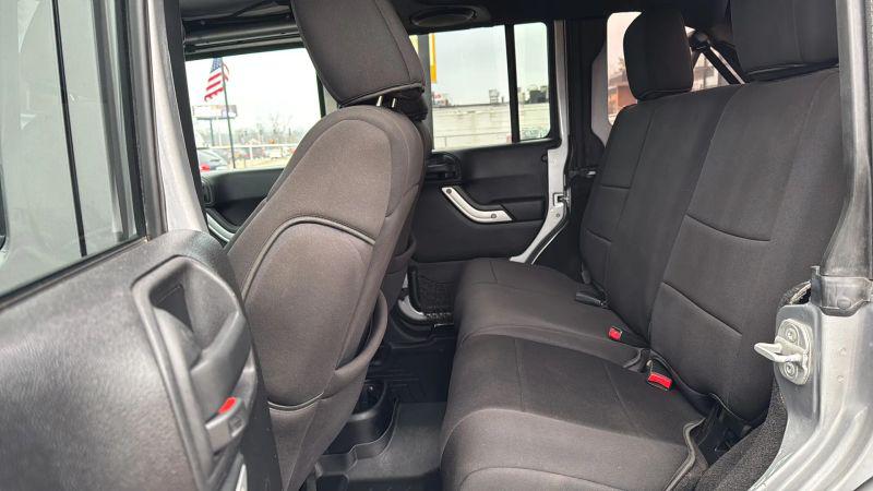 2013 Jeep Wrangler Unlimited Sahara