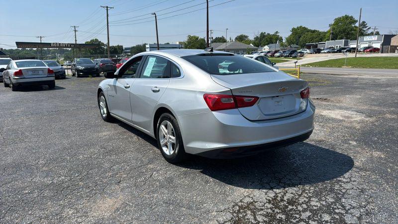 2021 Chevrolet Malibu FWD 1FL