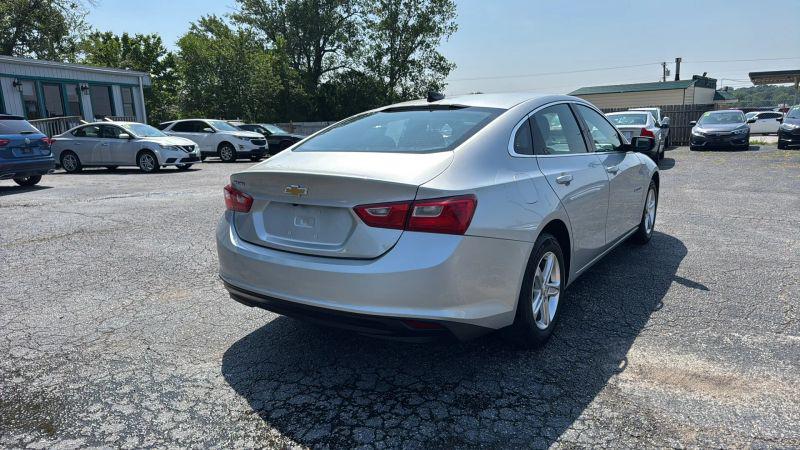 2021 Chevrolet Malibu FWD 1FL