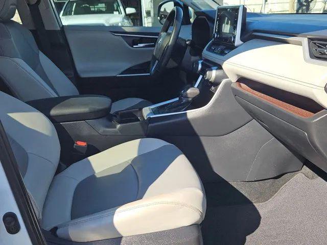 2020 Toyota RAV4 Limited