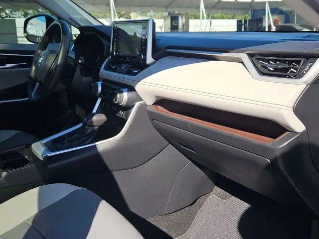 2020 Toyota RAV4 Limited