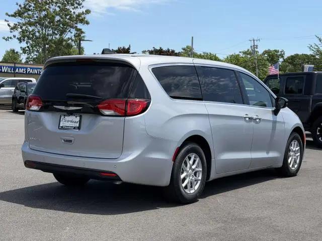 2026 Chrysler Voyager LX