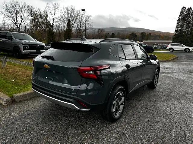 2026 Chevrolet Trax FWD LT