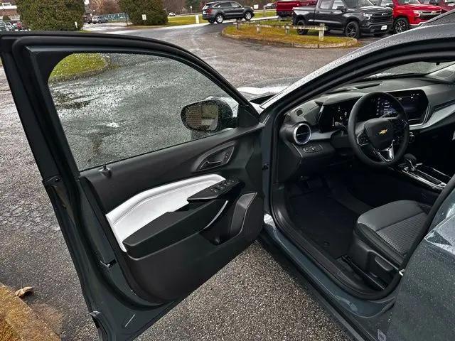2026 Chevrolet Trax FWD LT