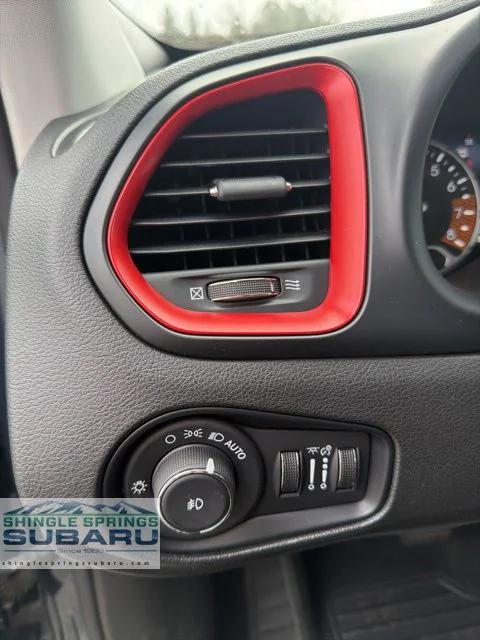 2023 Jeep Renegade Trailhawk 4x4