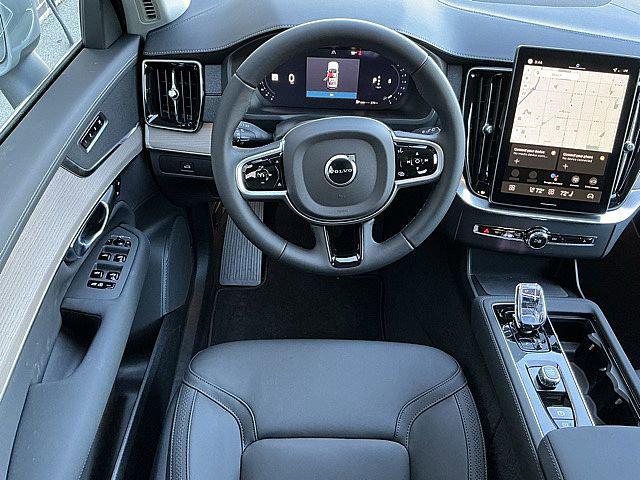 2026 Volvo XC90 Core, B5 AWD Gas (mild hybrid), Gasoline, Bright, 7 Seats