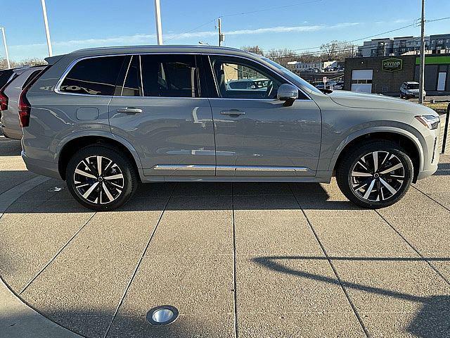 2026 Volvo XC90 Core, B5 AWD Gas (mild hybrid), Gasoline, Bright, 7 Seats