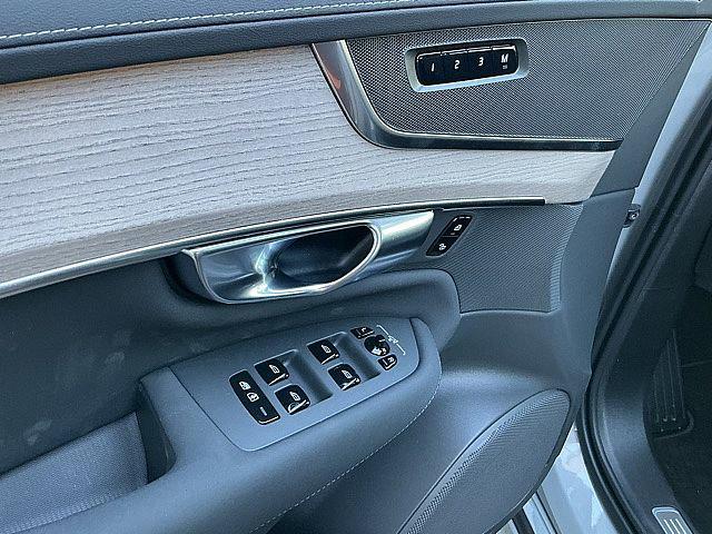 2026 Volvo XC90 Core, B5 AWD Gas (mild hybrid), Gasoline, Bright, 7 Seats