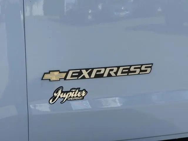 2025 Chevrolet Express Cargo Van RWD 2500 Regular Wheelbase WT