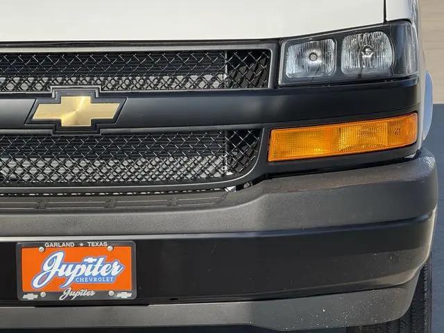 2025 Chevrolet Express Cargo Van RWD 2500 Regular Wheelbase WT