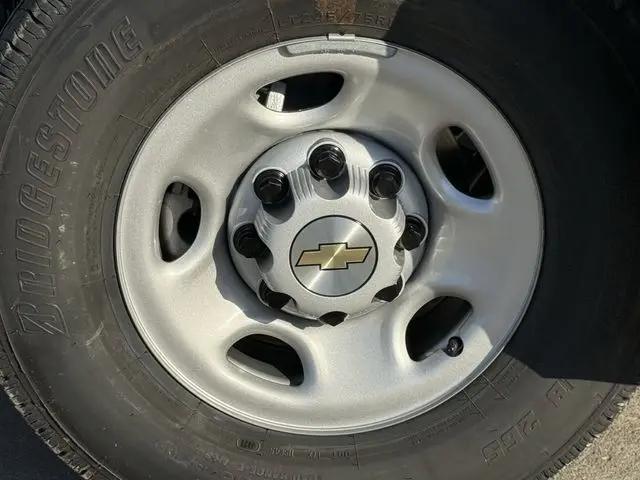 2025 Chevrolet Express Cargo Van RWD 2500 Regular Wheelbase WT